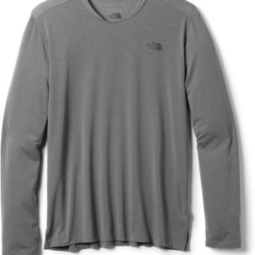 The North Face Men's ‘Wander’ Long Sleeve t-shirt in Gray